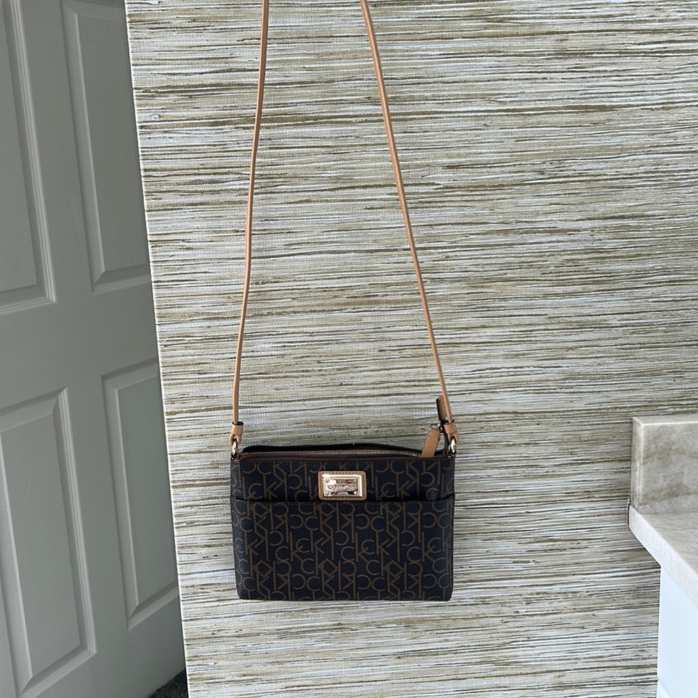Calvin Klein crossbody